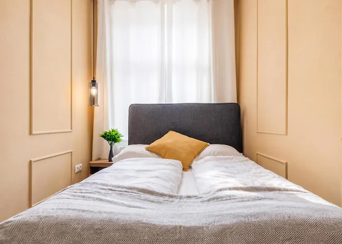Apartment Comfortable 4 Private In Shared Near Westbahnhof Vienna