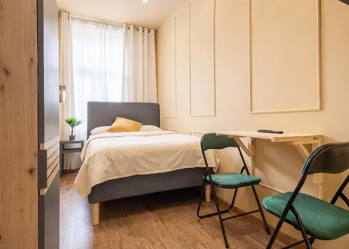 Apartment Comfortable 4 Private In Shared Near Westbahnhof Vienna