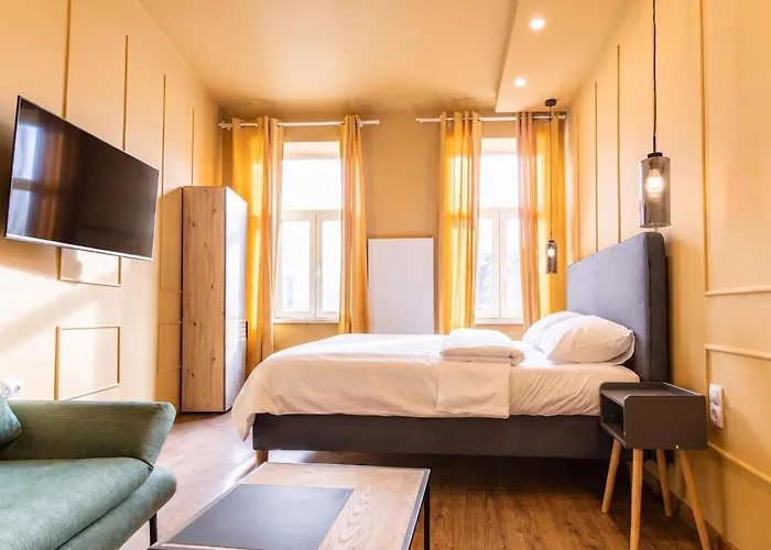 Apartment Comfortable 4 Private In Shared Near Westbahnhof *